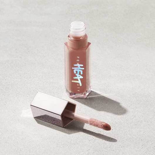 IMG_9326 لیپ گلاس حجم دهنده فنتی بیوتی مدل Fenty Glow Heat 03